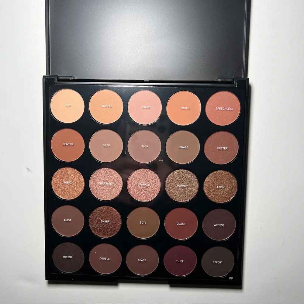 Morphe 25b bronzed